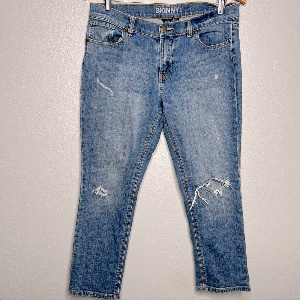 New York & Co. distressed skinny ankle jean sz 8